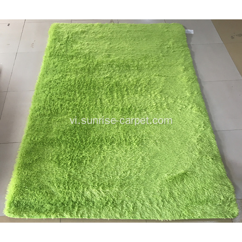Tơ tằm mềm mại với tấm thảm chống trượt